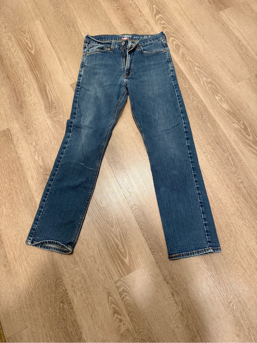 Lucky Brand Men's Denim Straight/ Slim Jeans in Medium Blue
